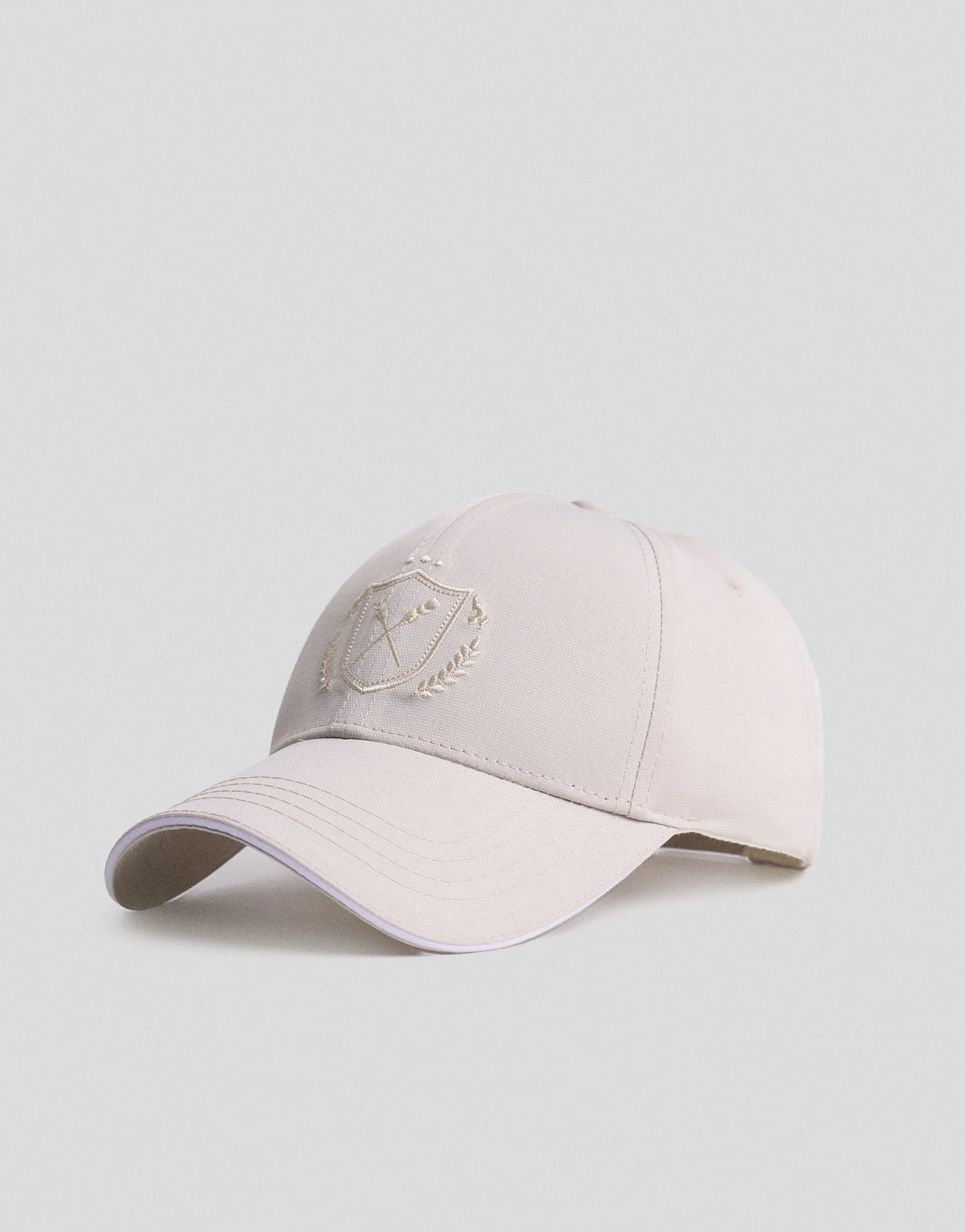 Baseball Cap With Crest - Image 4