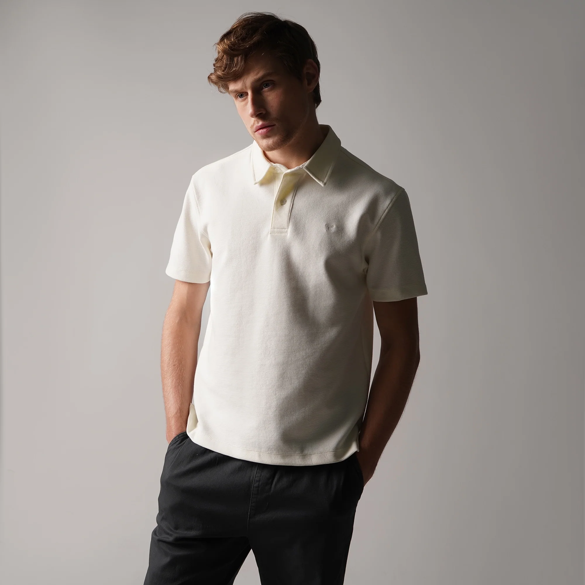 Regular Fit Polo Shirt In Textured Knit - Image 3